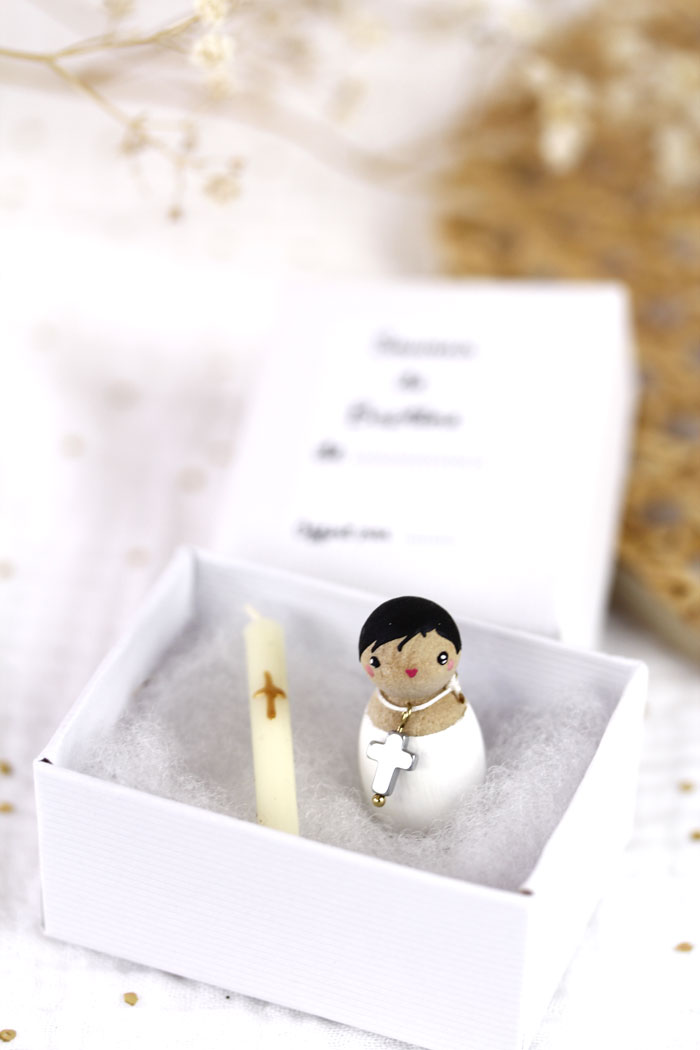 Bébé Figurine bois Garçon Brun - Cliquez sur l'image pour la fermer